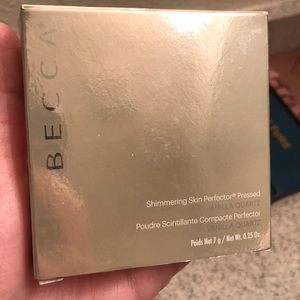 Authentic Becca highlighter